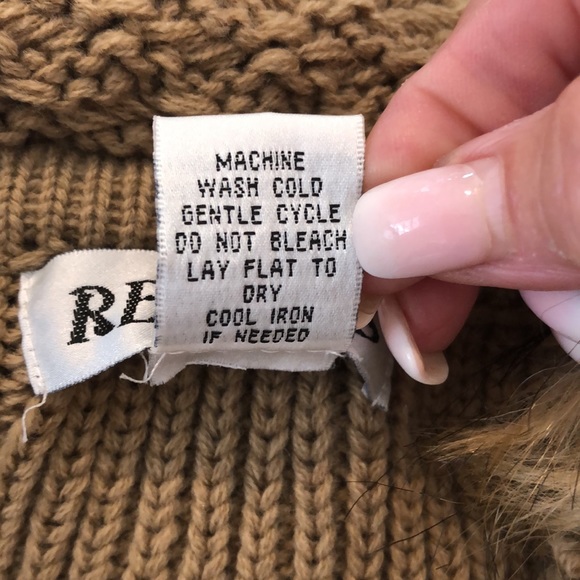 REBELL’s S/M women’s long button down sweater with hood - Picture 10 of 10